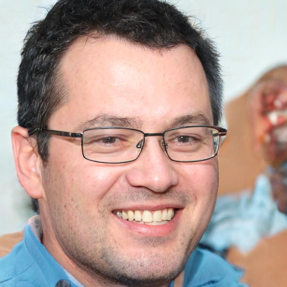 Foto profil Rizki Pratama, mentor manajemen risiko