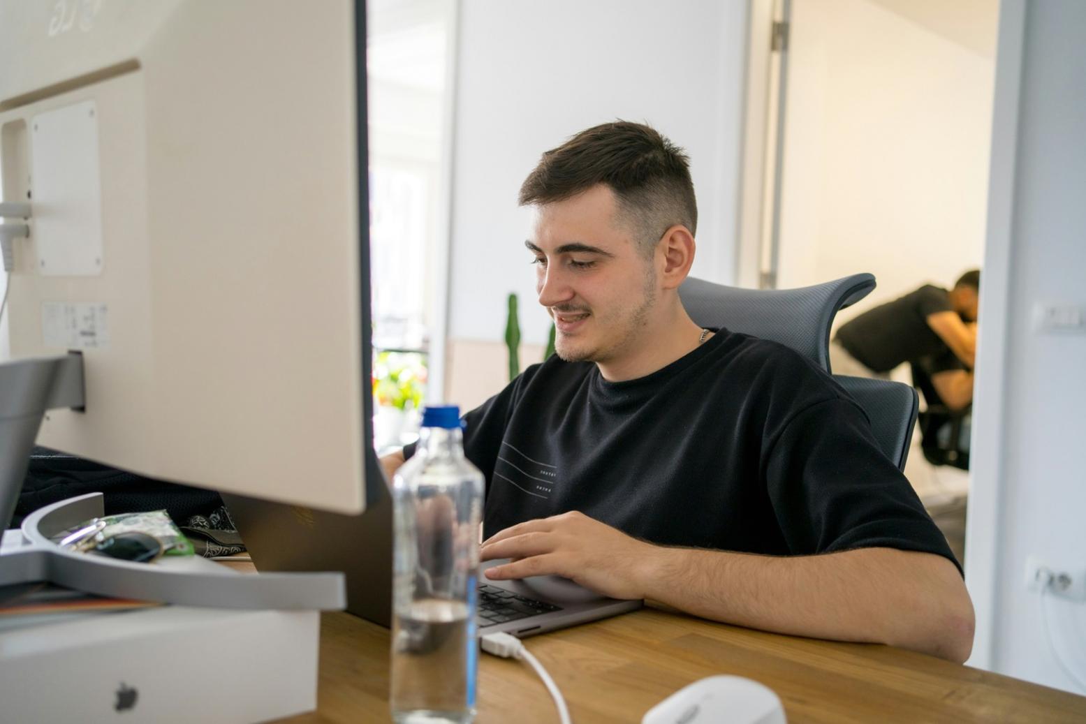 Strategi position sizing dan manajemen risiko trading